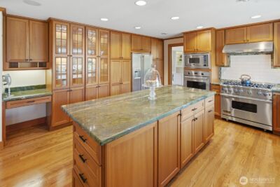 7830 80th Place SE, Mercer Island, WA 98040 - Photo 15