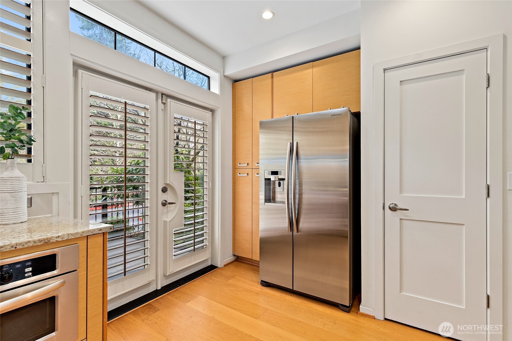 10595 NE 12th Place #102, Bellevue, WA 98004