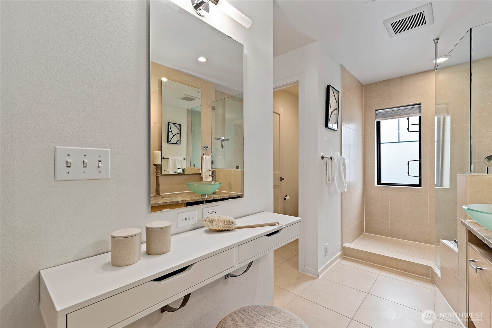 10595 NE 12th Place #102, Bellevue, WA 98004