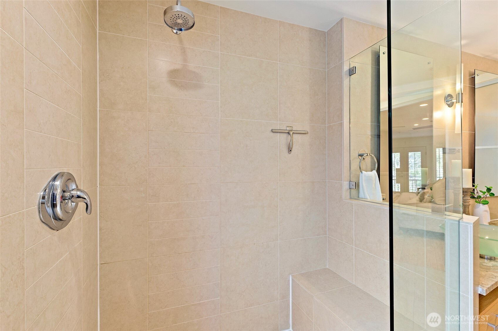 10595 NE 12th Place #102, Bellevue, WA 98004