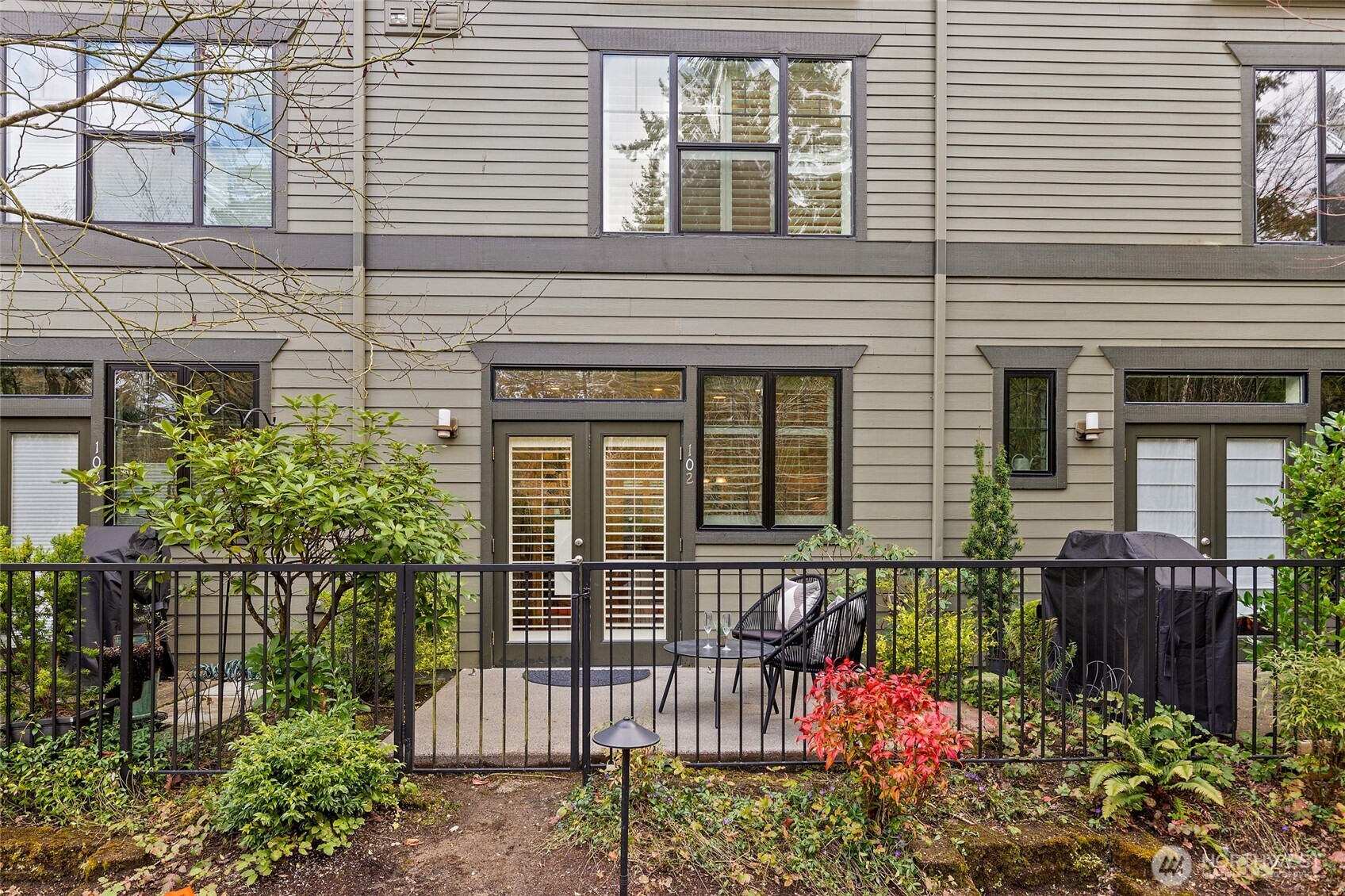 10595 NE 12th Place #102, Bellevue, WA 98004