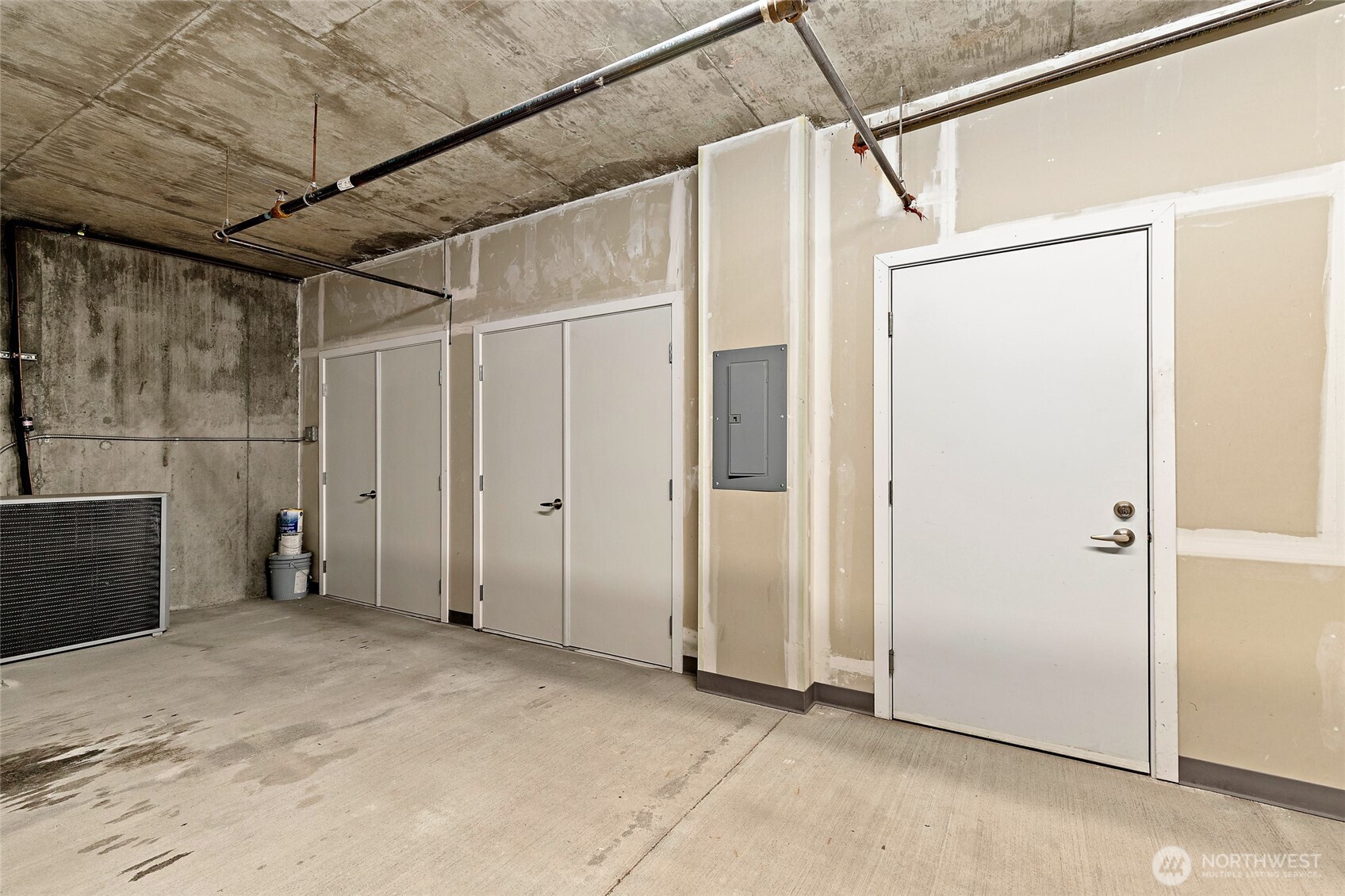 10595 NE 12th Place #102, Bellevue, WA 98004