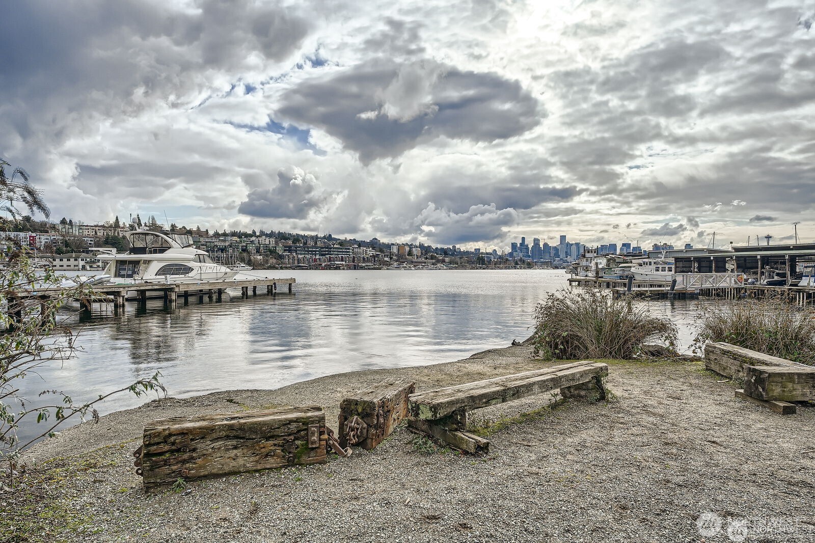 2309 N Northlake Way #5, Seattle, WA 98103