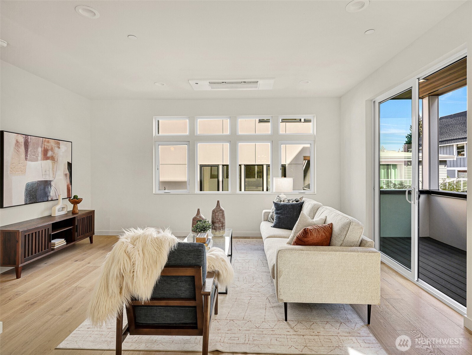 1412 N 47th Street #B, Seattle, WA 98103