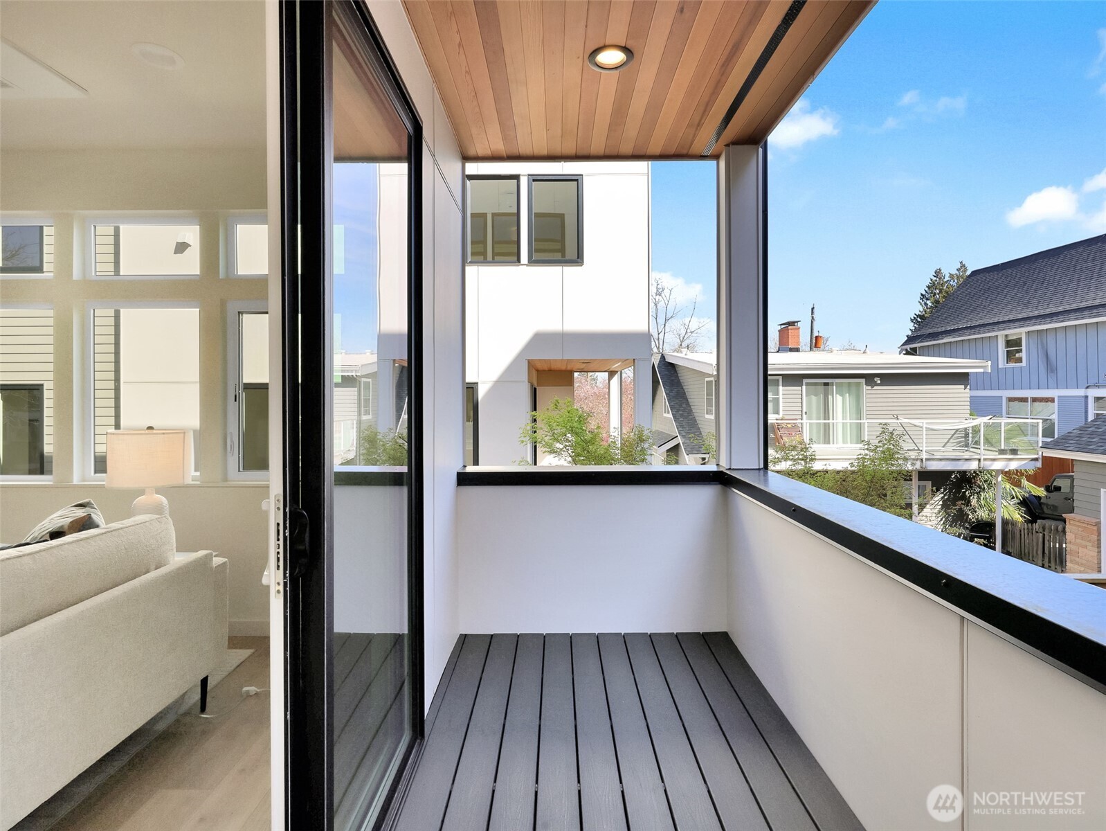 1412 N 47th Street #B, Seattle, WA 98103