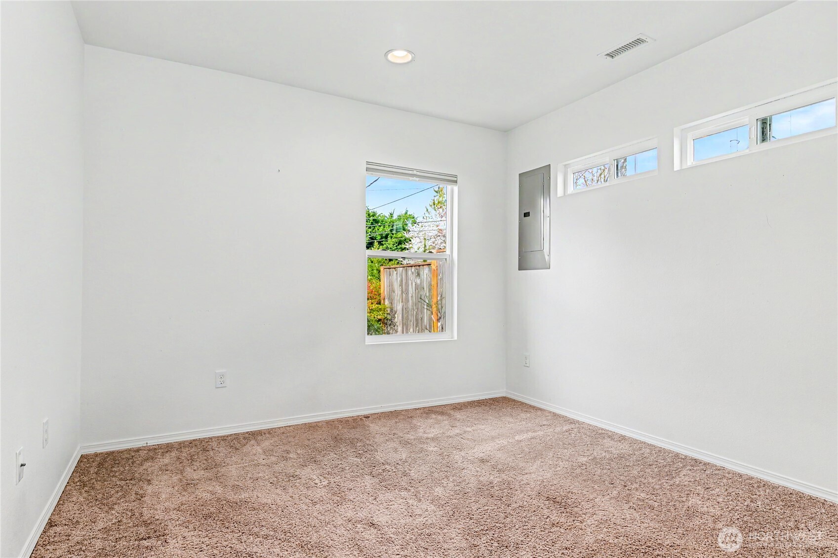 1209 9th Avenue SE, Olympia, WA 98501