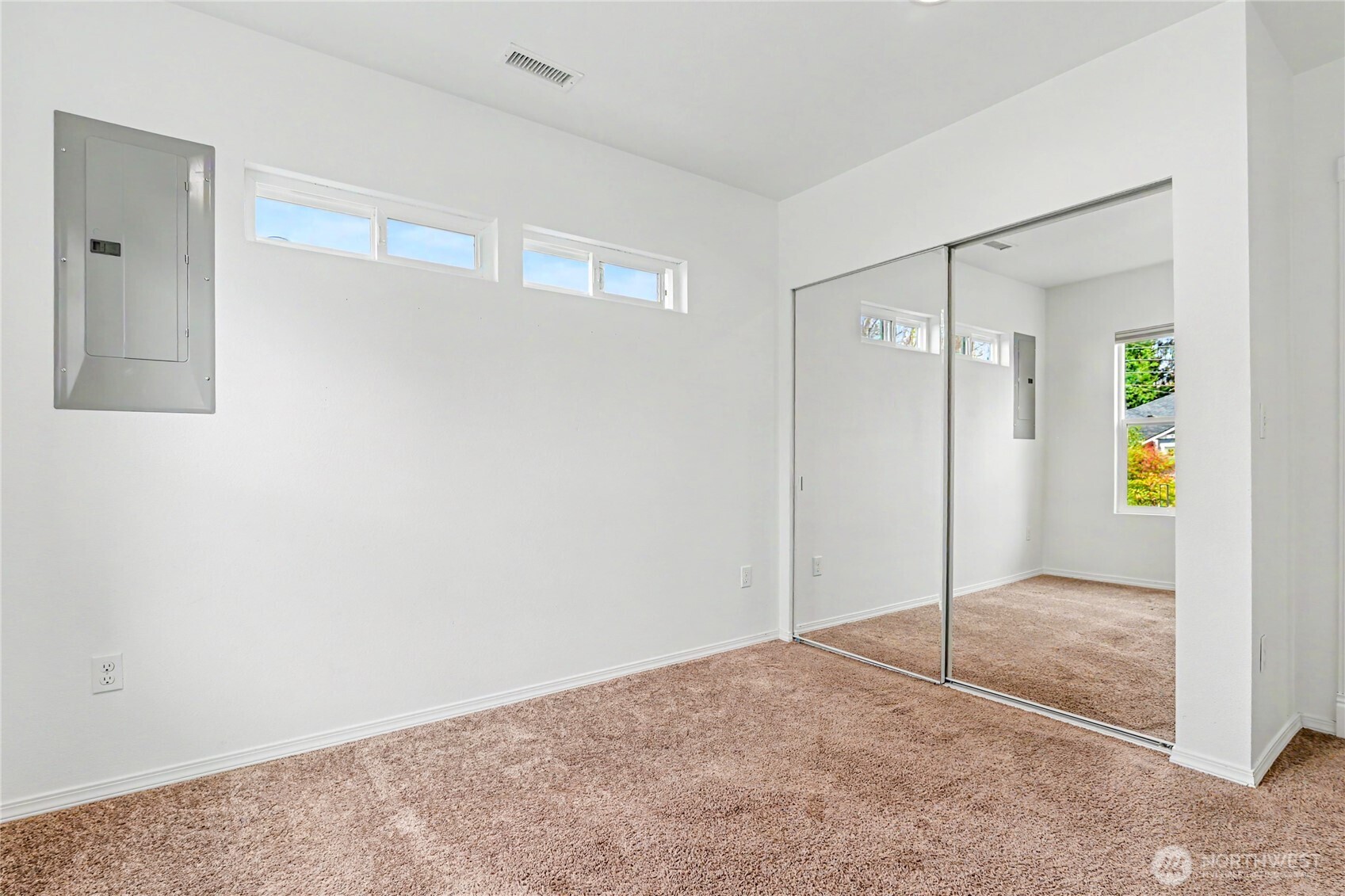 1209 9th Avenue SE, Olympia, WA 98501