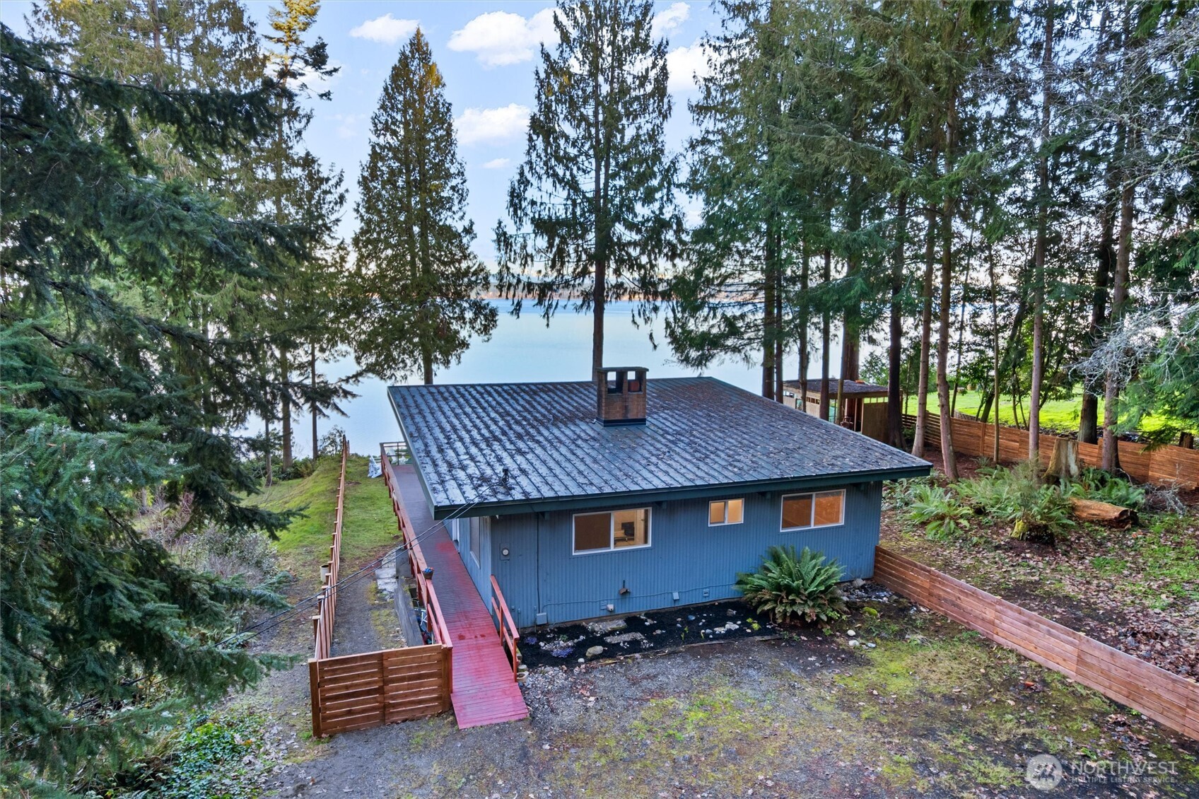 2153 Highland Drive , Camano Island, WA 98282
