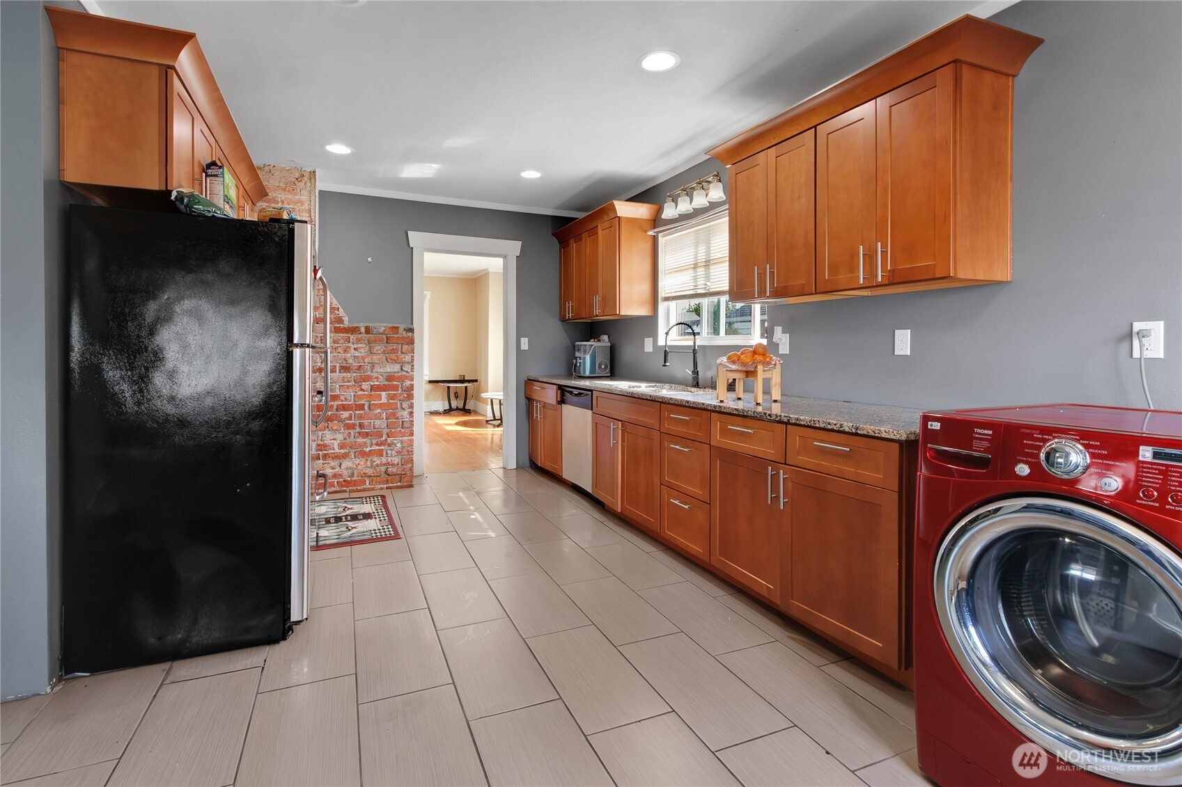 5640 S I , Tacoma, WA 98408