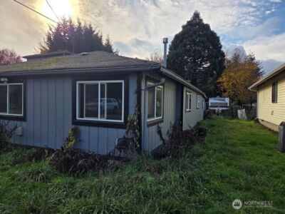 3327 Pennsylvania Street , Longview, WA 98632 - Photo 2