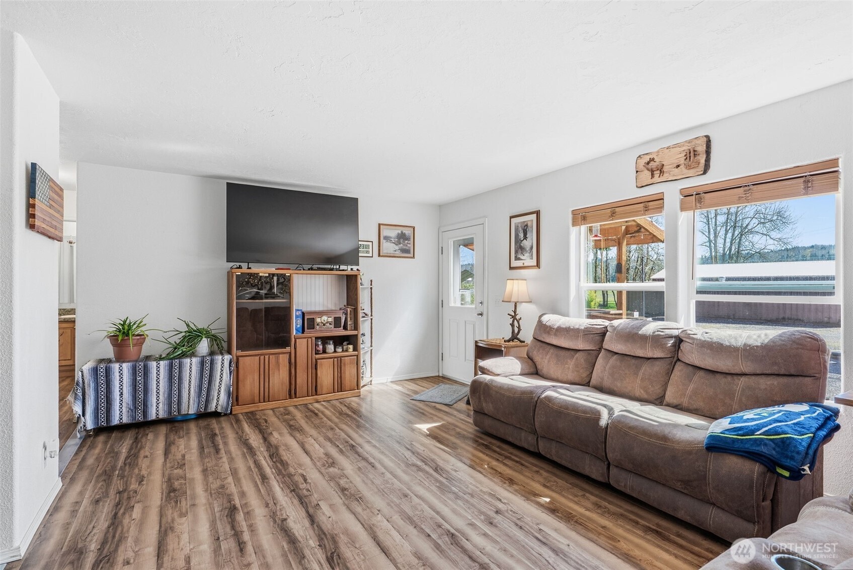 337 Jorgensen Road , Onalaska, WA 98570-9424