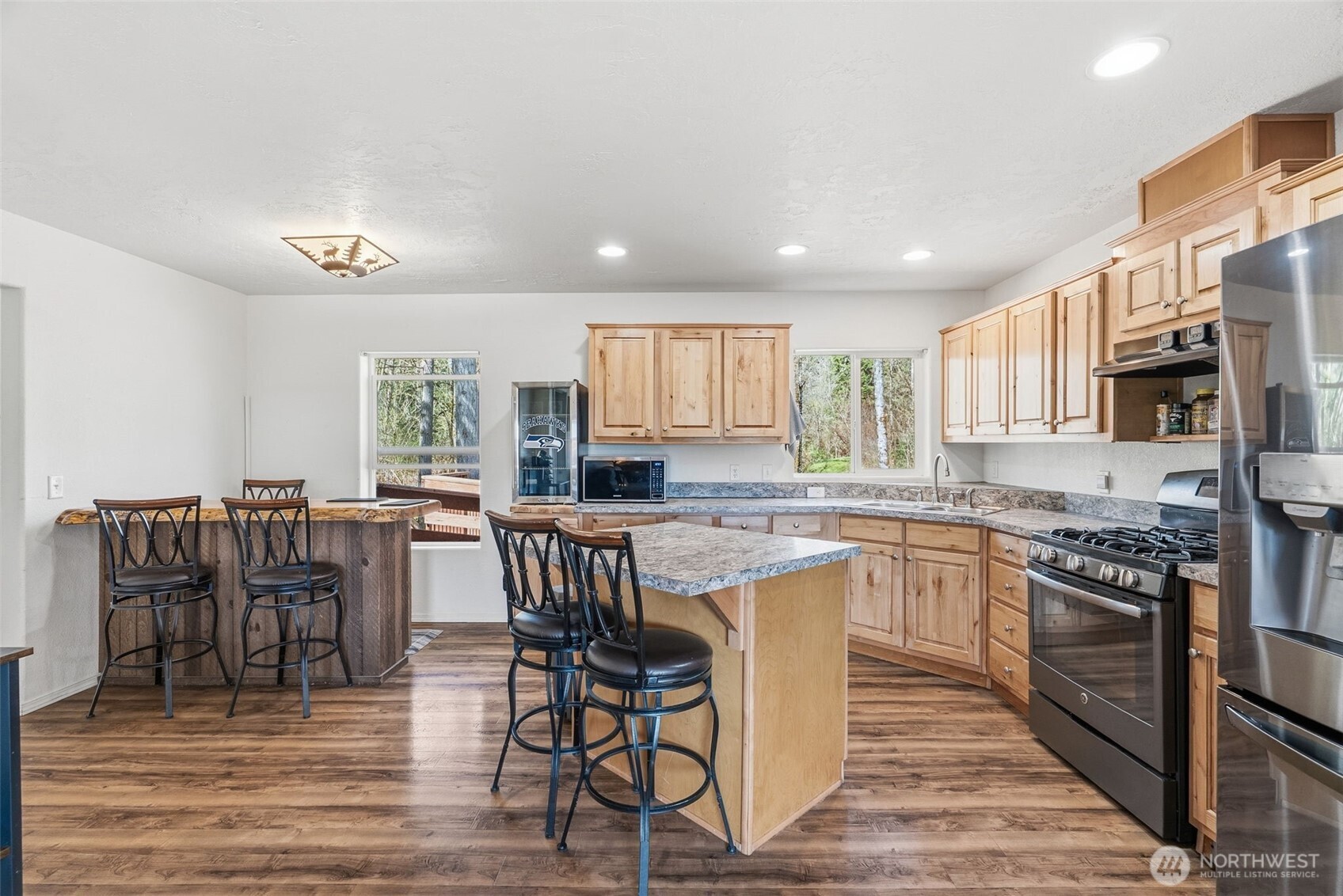 337 Jorgensen Road , Onalaska, WA 98570-9424