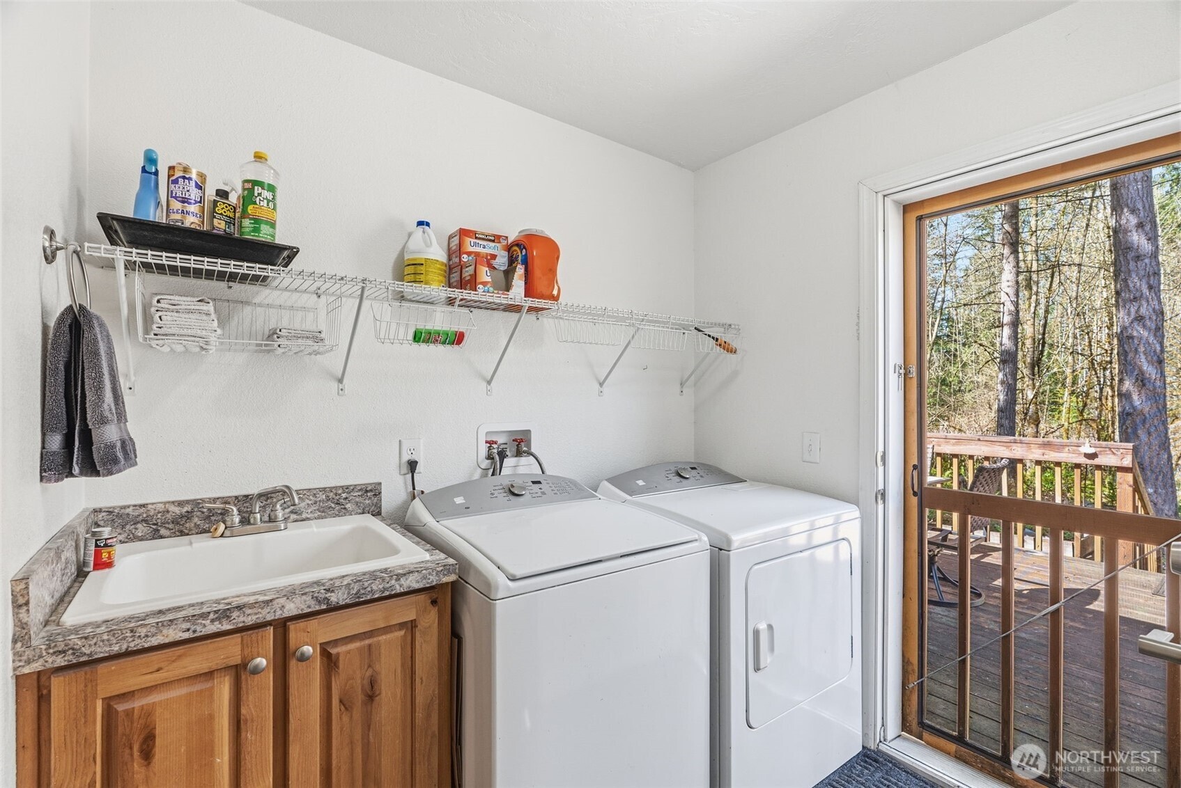 337 Jorgensen Road , Onalaska, WA 98570-9424