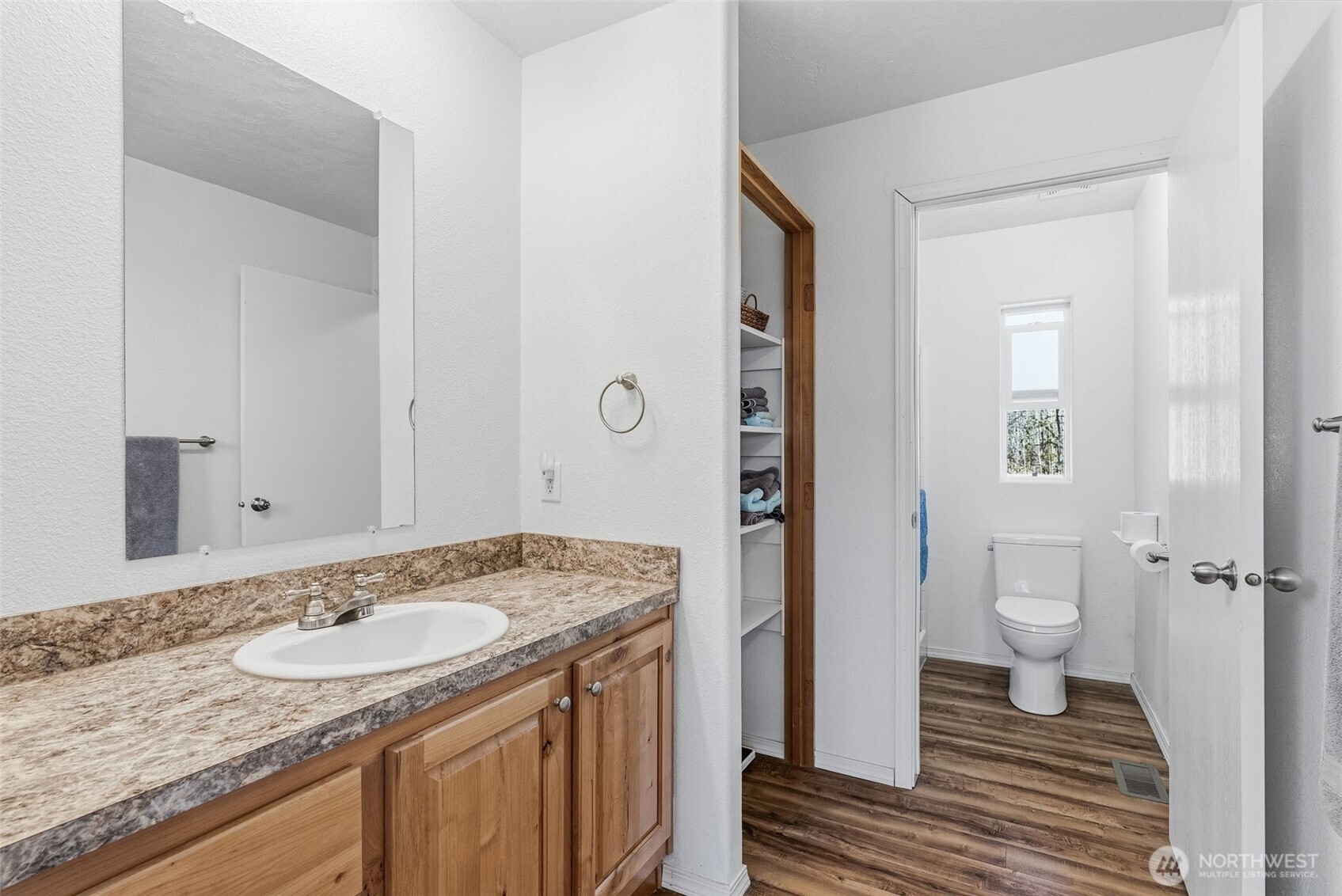 337 Jorgensen Road , Onalaska, WA 98570-9424