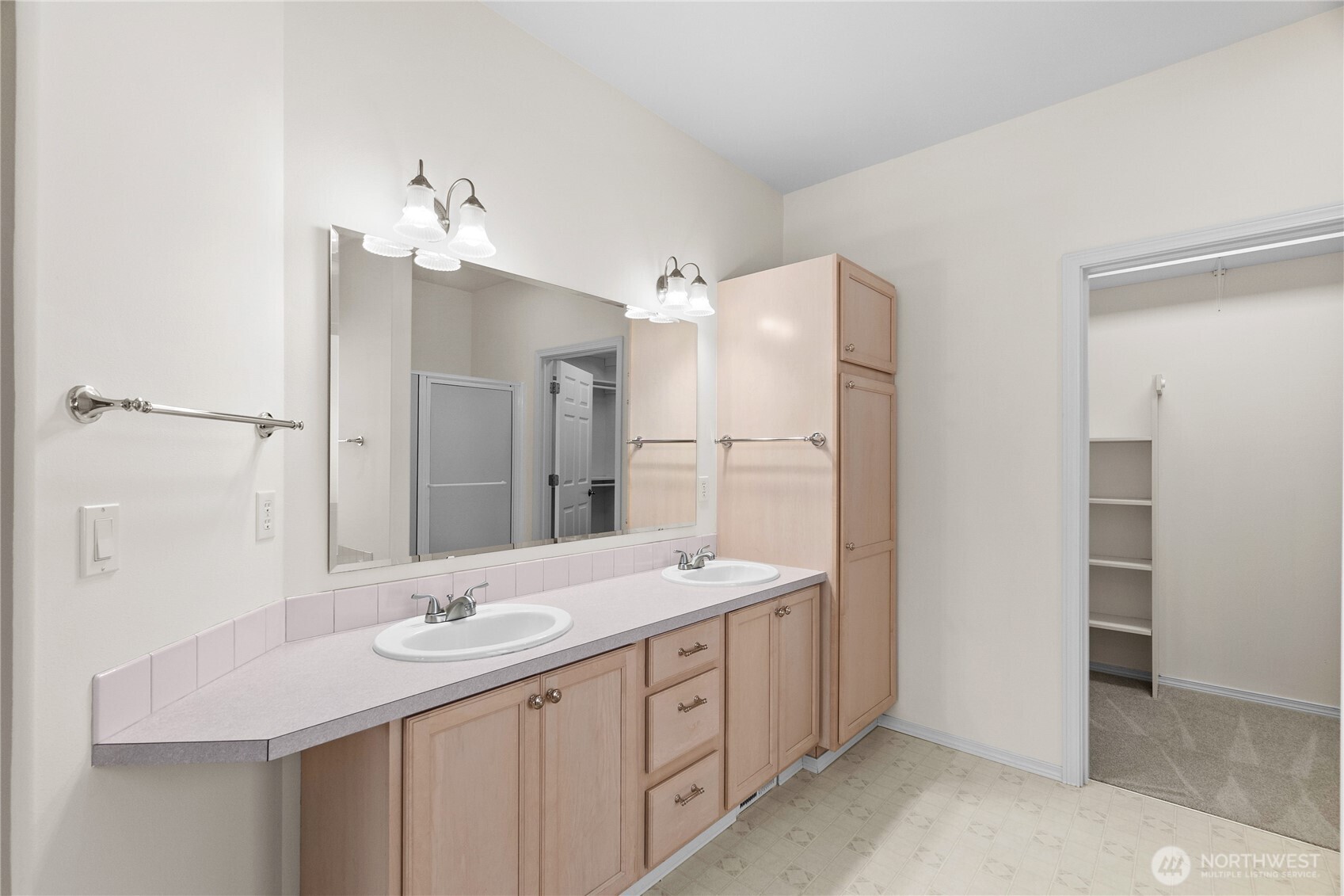 4112 Stonehaven Lane SE, Olympia, WA 98501