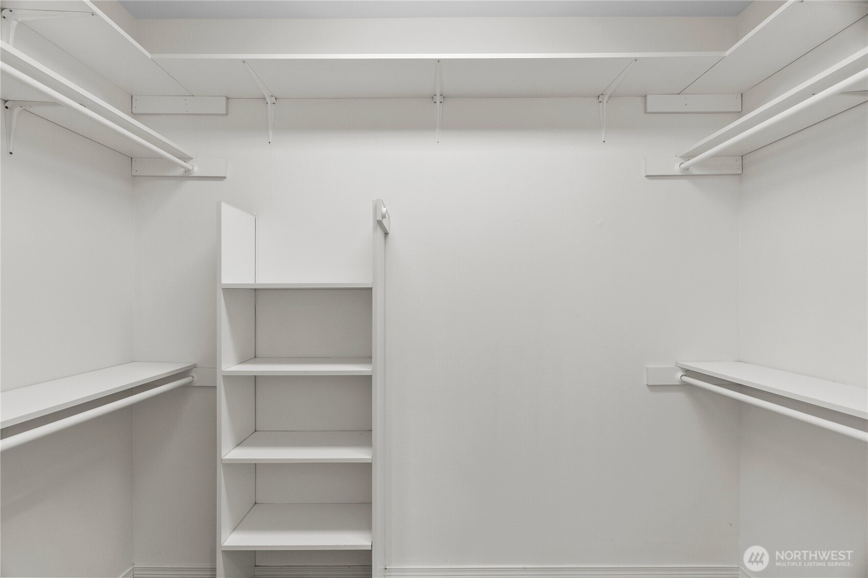 4112 Stonehaven Lane SE, Olympia, WA 98501