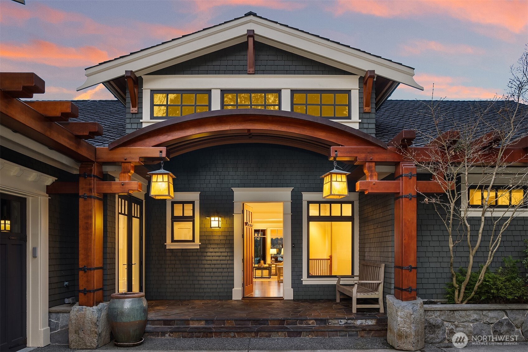 4102 100th Avenue SE, Mercer Island, WA 98040