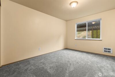 15912 Elm Street E, Sumner, WA 98390 - Photo 16