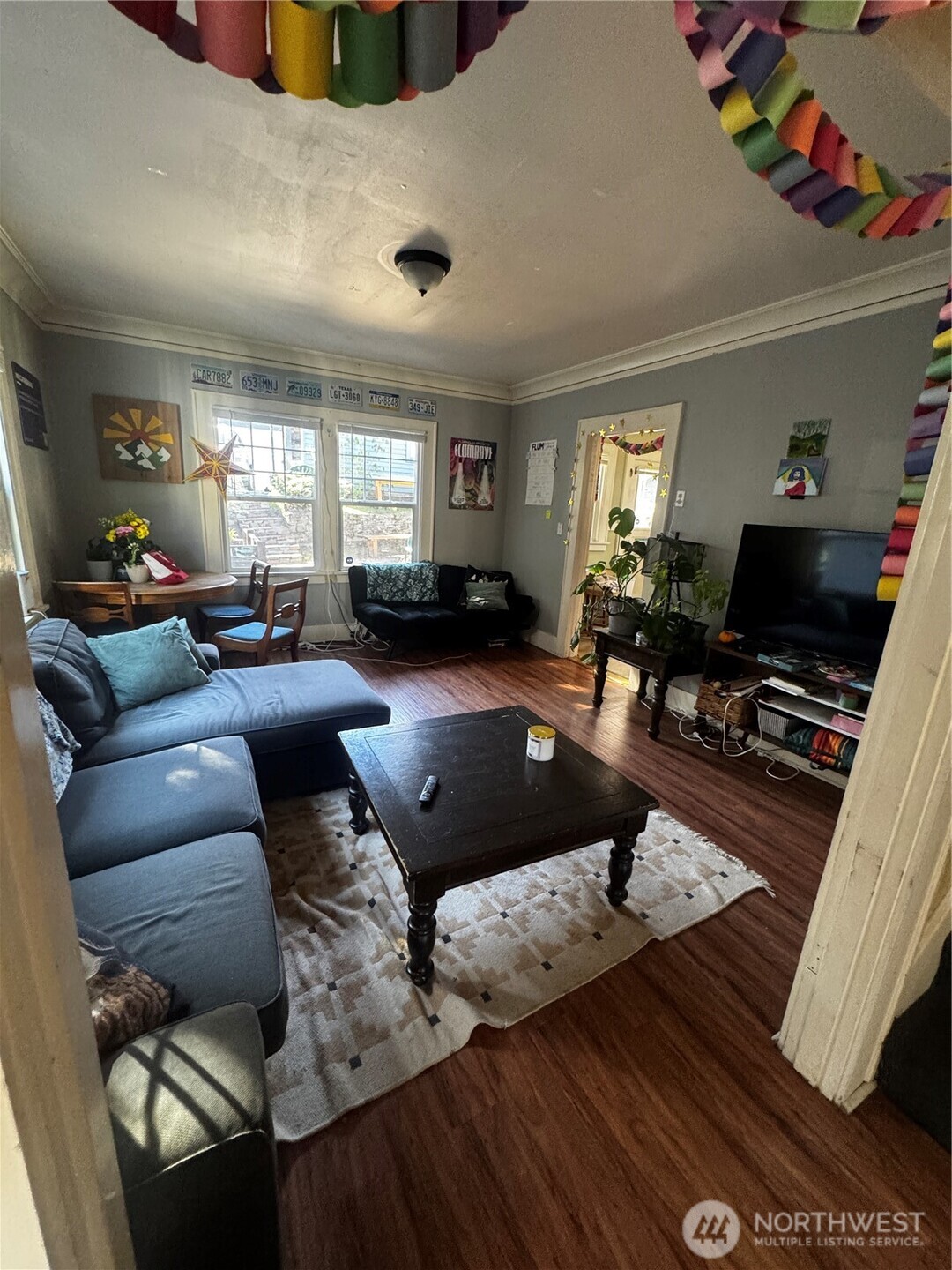 5235 19th Avenue NE, Seattle, WA 98105