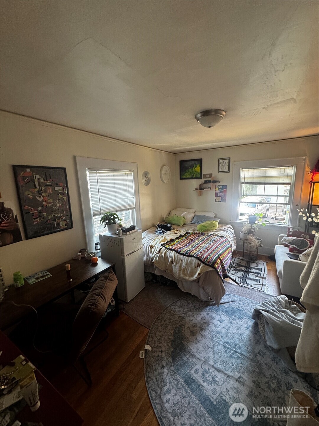 5235 19th Avenue NE, Seattle, WA 98105