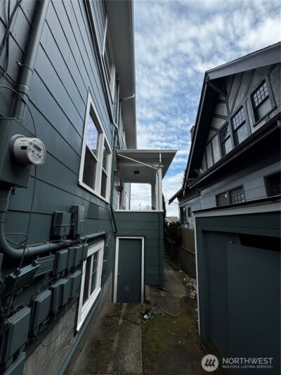 5235 19th Avenue NE, Seattle, WA 98105 - Photo 5