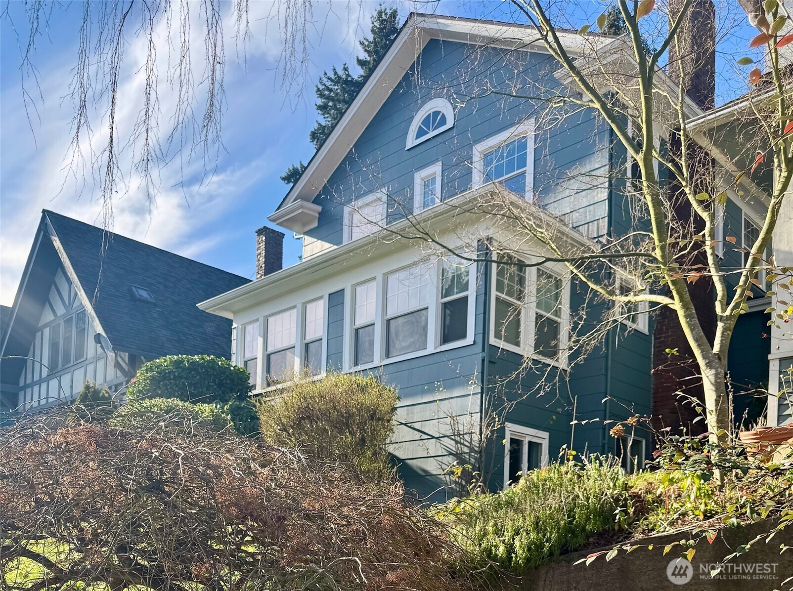 5235 19th Avenue NE, Seattle, WA 98105