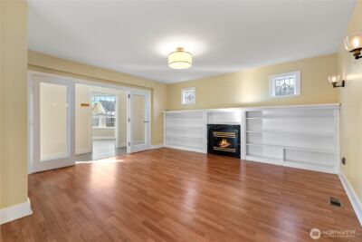 225 N Walnut Street , Burlington, WA 98233 - Photo 11