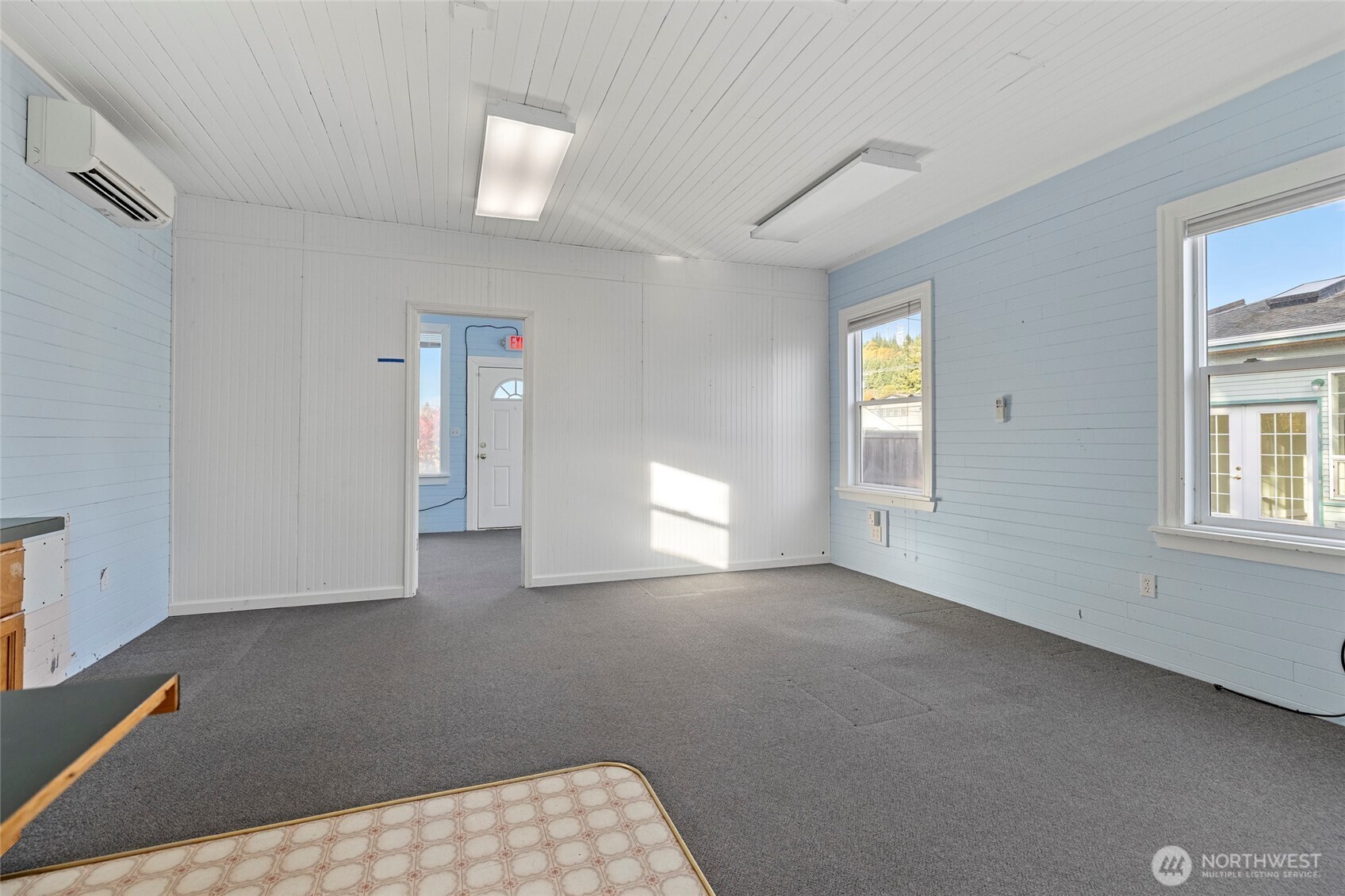 225 N Walnut Street , Burlington, WA 98233