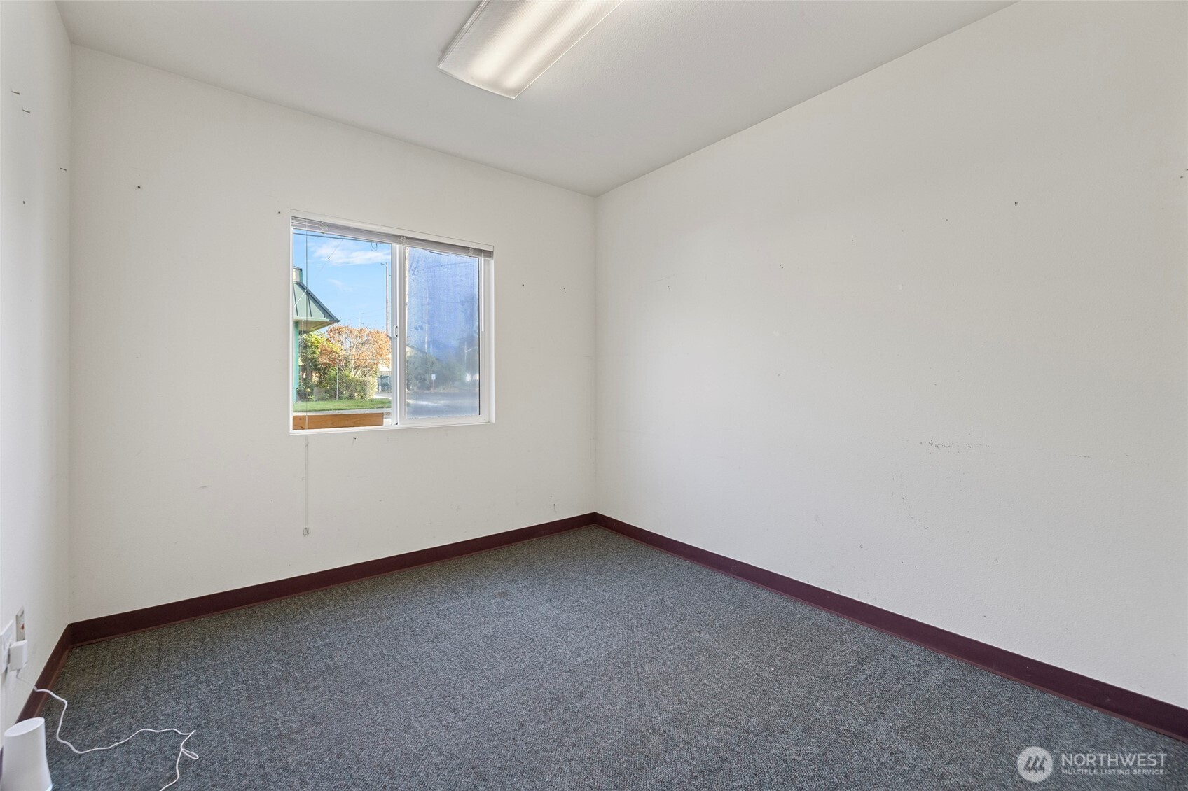 225 N Walnut Street , Burlington, WA 98233