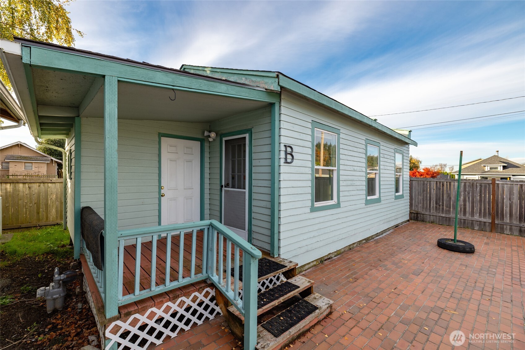 225 N Walnut Street , Burlington, WA 98233