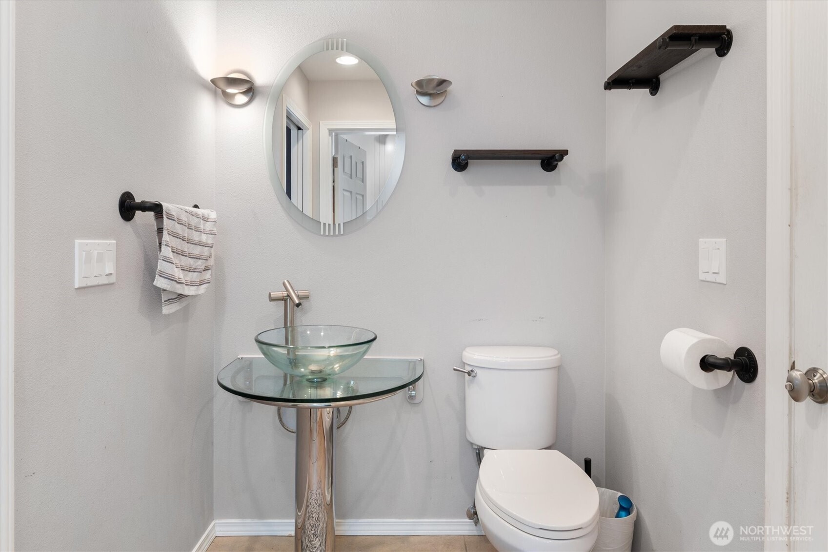 17018 45th Street E, Lake Tapps, WA 98391