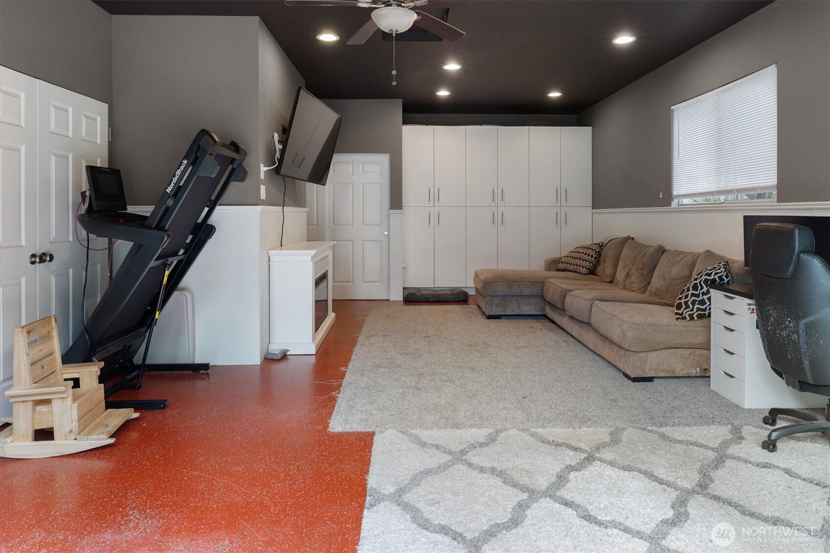 17018 45th Street E, Lake Tapps, WA 98391