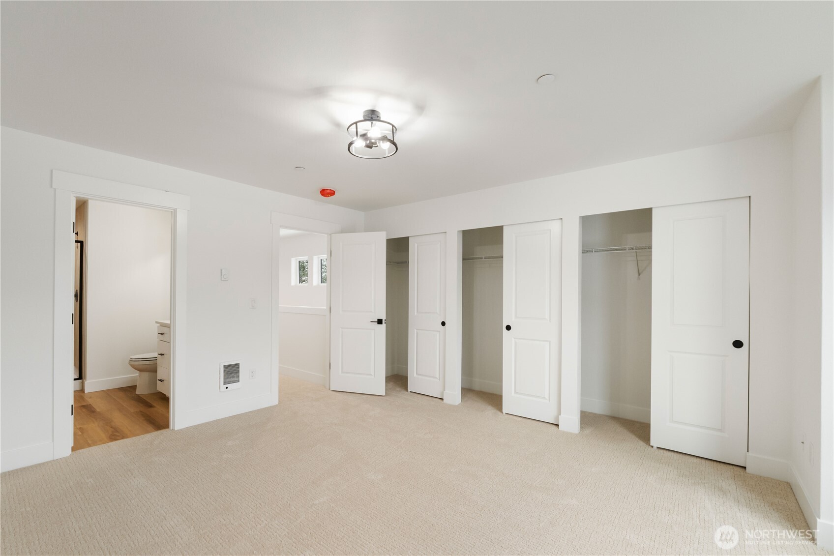 117 Orchard Avenue S #A, Eatonville, WA 98328