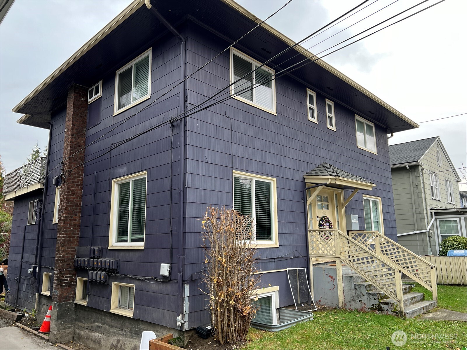 5026 20th Avenue NE, Seattle, WA 98105