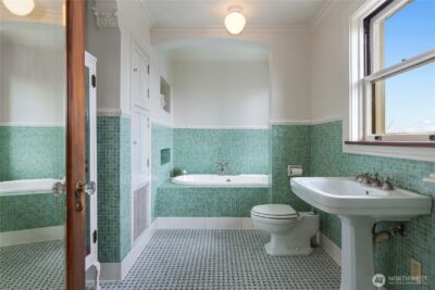 2844 Cascadia Avenue S, Seattle, WA 98144 - Photo 27