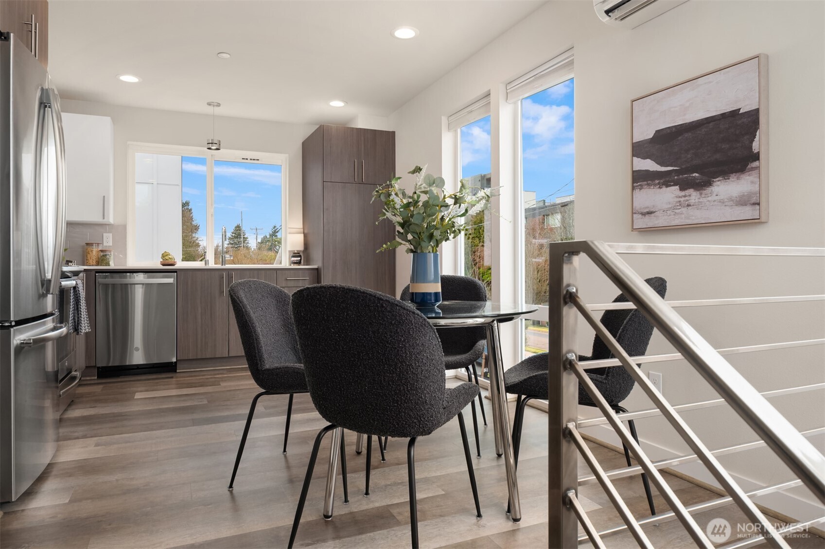 6251 8th Avenue NW, Seattle, WA 98107