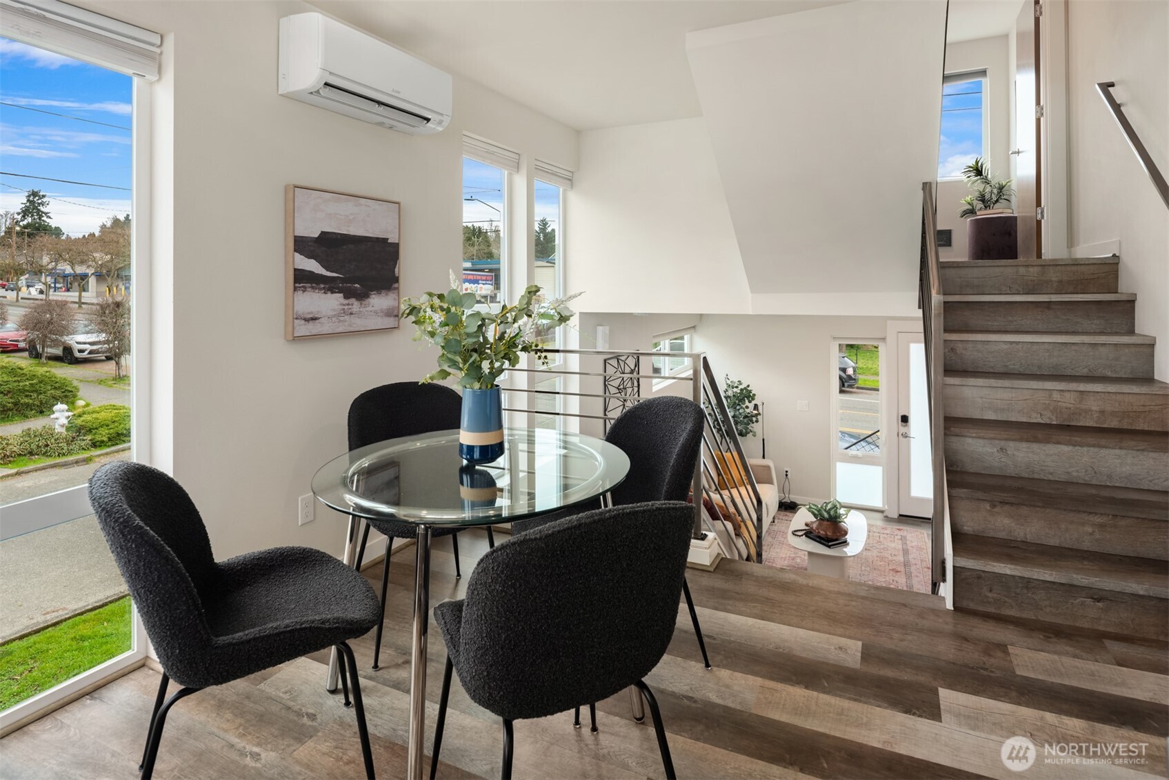 6251 8th Avenue NW, Seattle, WA 98107