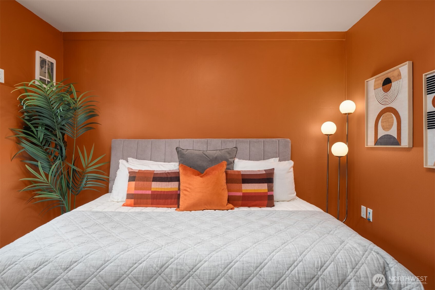 6251 8th Avenue NW, Seattle, WA 98107