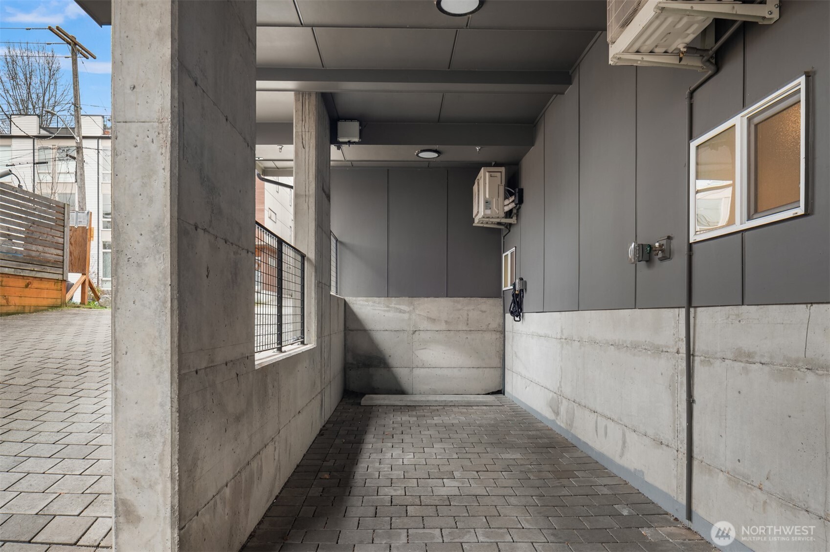 6251 8th Avenue NW, Seattle, WA 98107