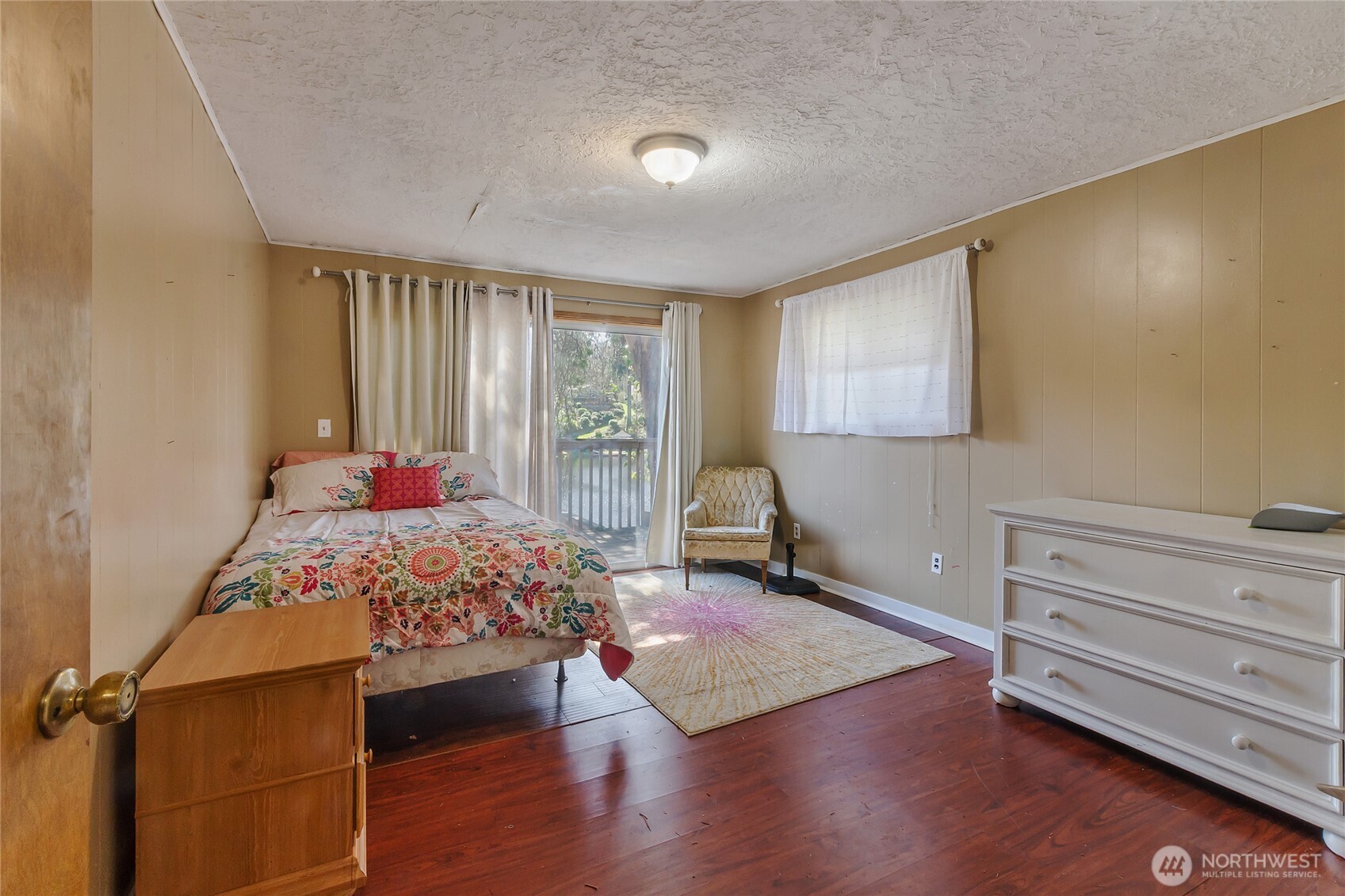 5042 Raccoon Valley Road SE, Olympia, WA 98513