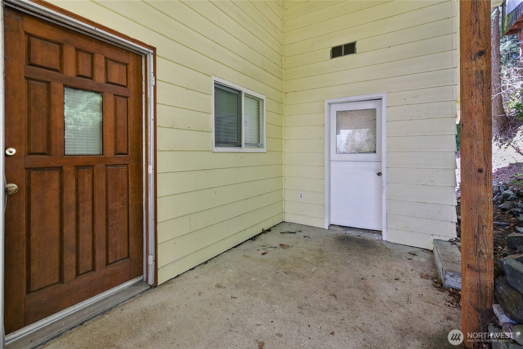 5042 Raccoon Valley Road SE, Olympia, WA 98513