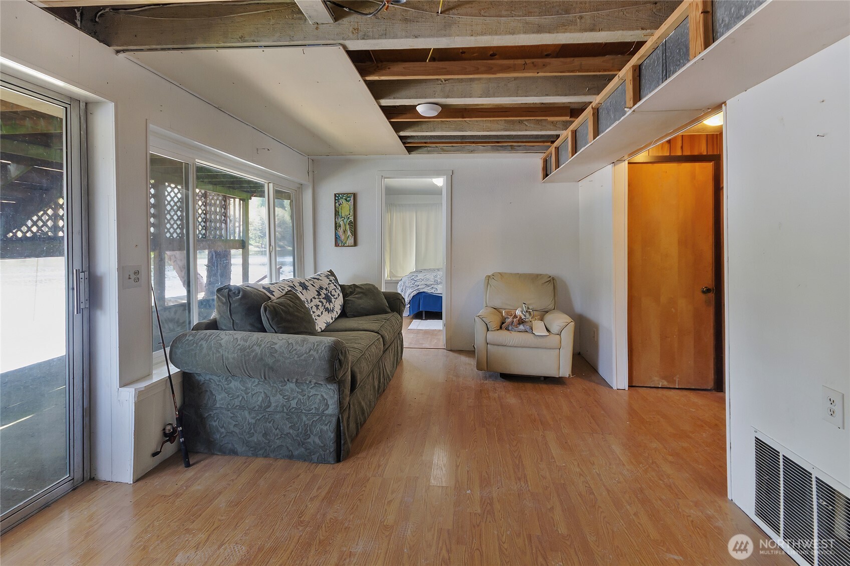 5042 Raccoon Valley Road SE, Olympia, WA 98513