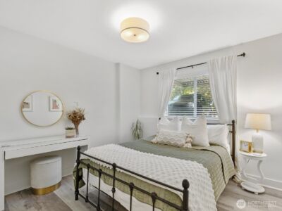 455 Newport Way NW #302, Issaquah, WA 98027 - Photo 15