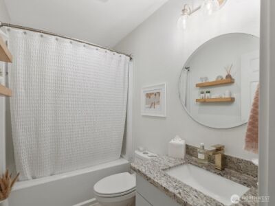 455 Newport Way NW #302, Issaquah, WA 98027 - Photo 16
