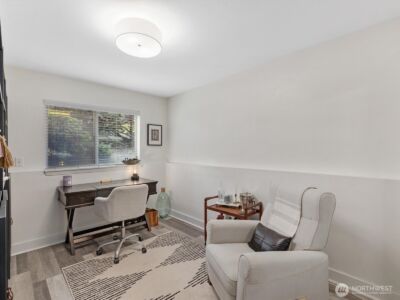 455 Newport Way NW #302, Issaquah, WA 98027 - Photo 17