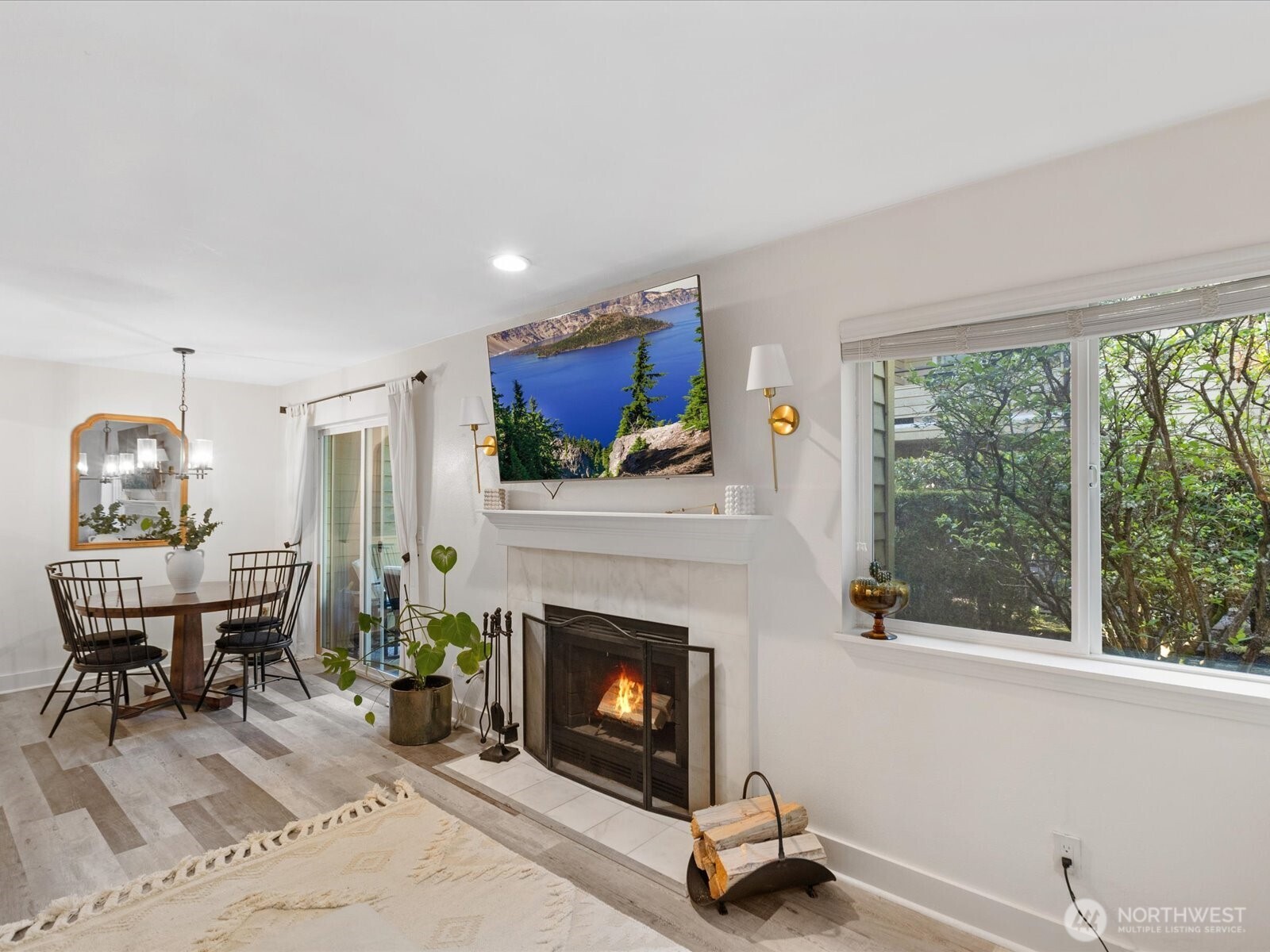 455 Newport Way NW #302, Issaquah, WA 98027
