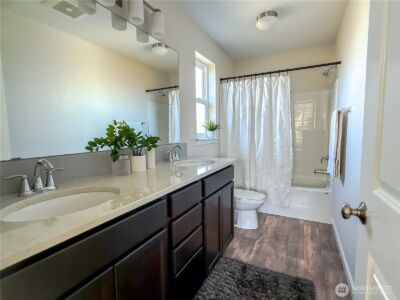 582 Mount Olympus Avenue SE, Ocean Shores, WA 98569 - Photo 18