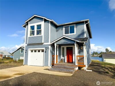 582 Mount Olympus Avenue SE, Ocean Shores, WA 98569 - Photo 2