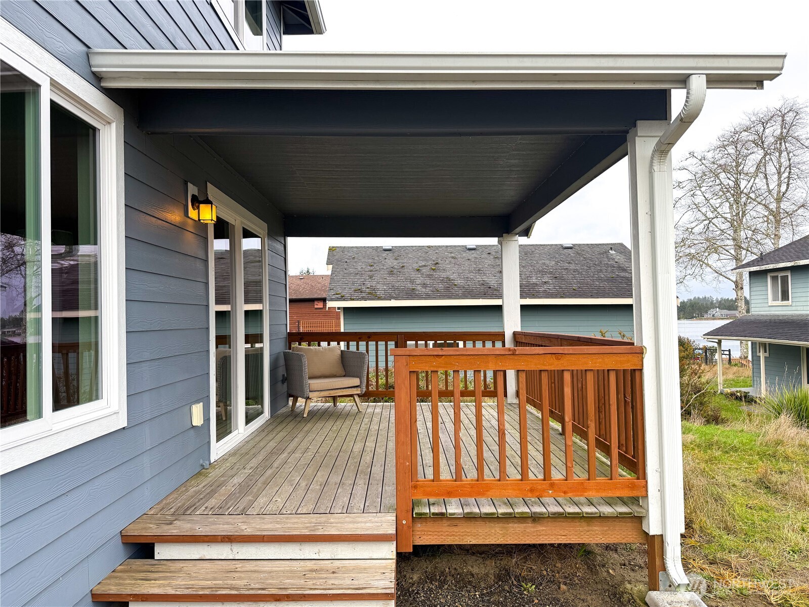 582 Mount Olympus Avenue SE, Ocean Shores, WA 98569