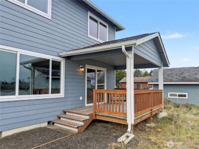 582 Mount Olympus Avenue SE, Ocean Shores, WA 98569 - Photo 30